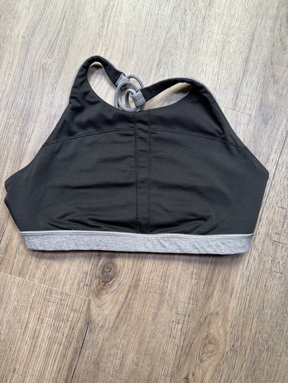 lululemon athletica Grey High-Neck Sports Bra - Picture 6 of 10